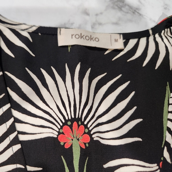 Urban Outfitters | UO Button-Down Plunging Midi Dress | Size Medium - Picture 7 of 9